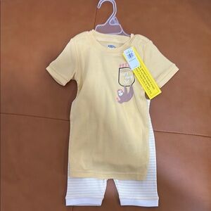 Old Navy-Yellow and White Pajama Set for Cozy Comfort 100% cotton